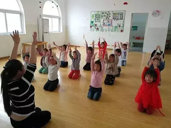 有趣的幼儿园体育游戏 让孩子爱上幼儿园