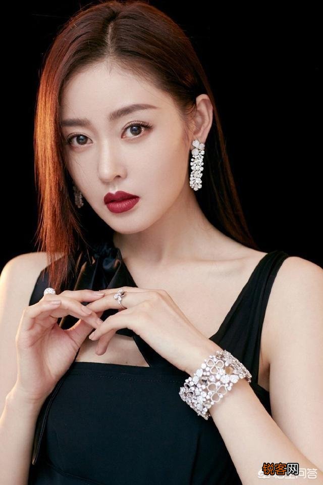 你见过的最美的女人长什么样？