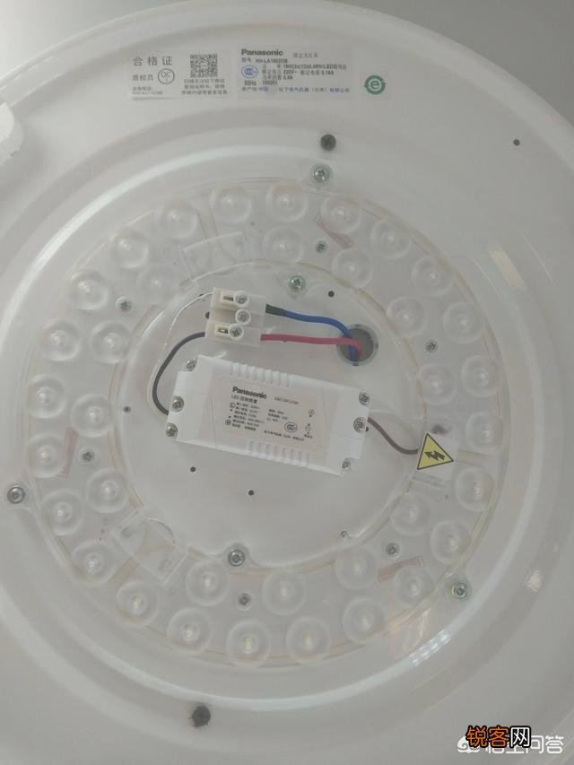 有人说大型家电,网上卖的比实体店便宜但是会偷工减料,是真的吗,你怎么看？