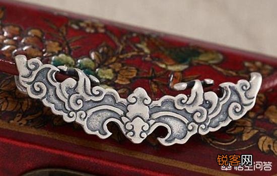 一年一度的中秋节快到了想给远方的朋友寄去一份心意除了送月饼还有哪些东西适合呢？