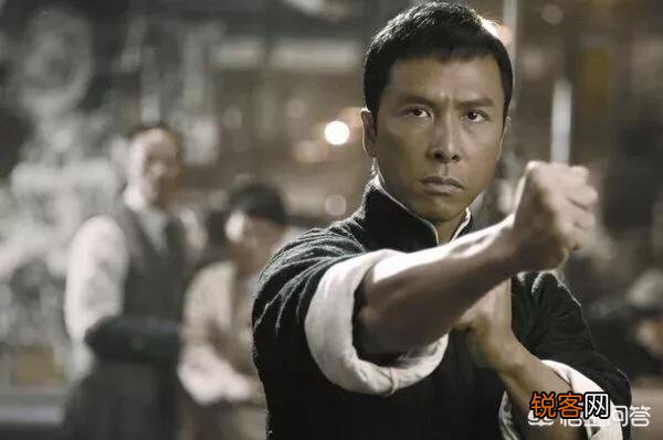 如果《功夫2》、《战狼3》、《叶问4》同时上映,你会先看哪一部？为什么？