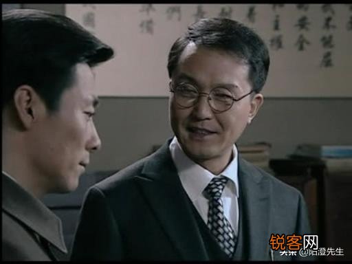 《潜伏》、《黎明之前》、《风筝》、《悬崖》、《暗算》、《伪装者》等,你心中最优秀的谍战剧是哪部？