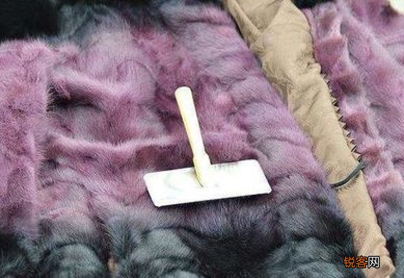 衣服洗完有毛絮怎么办