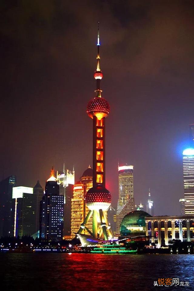 女朋友要过生日了,请问送什么礼物比较好呢？
