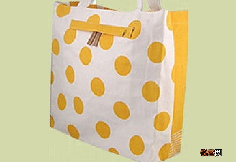 包是尼龙好还是帆布好