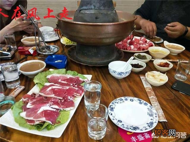 吃火锅的时候应该怎么去调制调料最好？