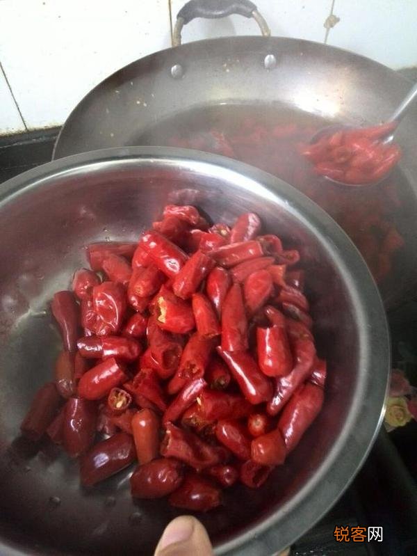 完整版的火锅底料配方里有哪些材料？