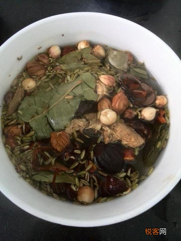 完整版的火锅底料配方里有哪些材料？