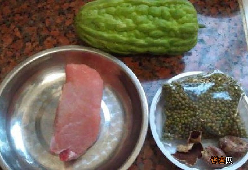 苦瓜绿豆瘦肉汤的功效和作用