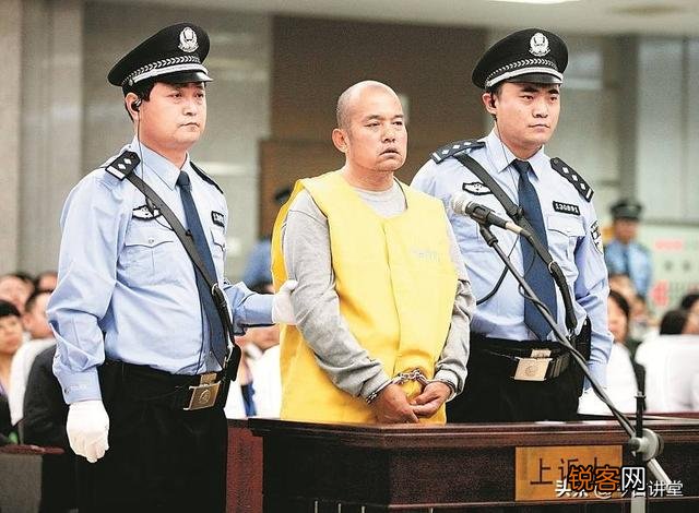 如果罪犯死不承认,又没有证据,就是疑案从无吗？