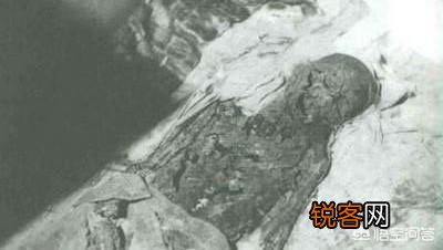 清东陵里乾隆慈禧的尸骨还存在吗？