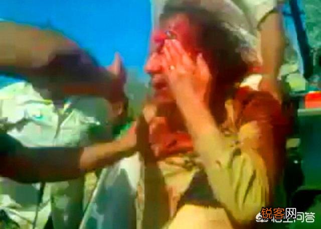 利比亚总统卡扎菲死后到底是如何安葬的？