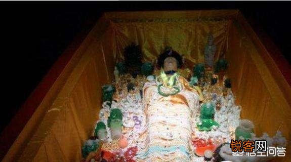 历史上满清时代,慈禧太后死后为何被记载三次入棺材？