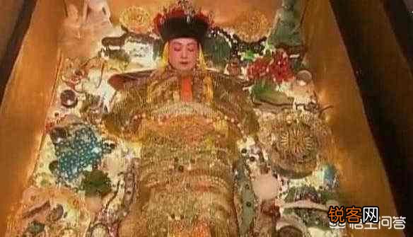 历史上满清时代,慈禧太后死后为何被记载三次入棺材？