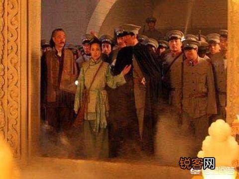 历史上满清时代,慈禧太后死后为何被记载三次入棺材？