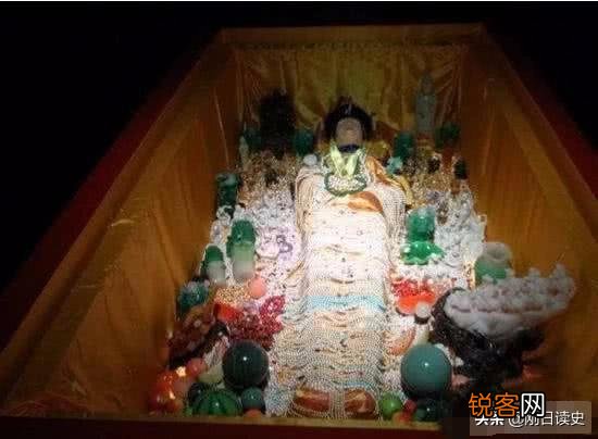 历史上满清时代,慈禧太后死后为何被记载三次入棺材？