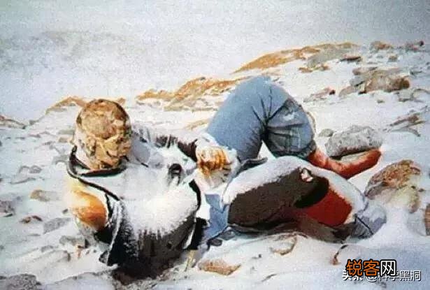 珠穆朗玛峰上温度很低,人死了也不会腐烂,在上面能看到中国古代的人吗？