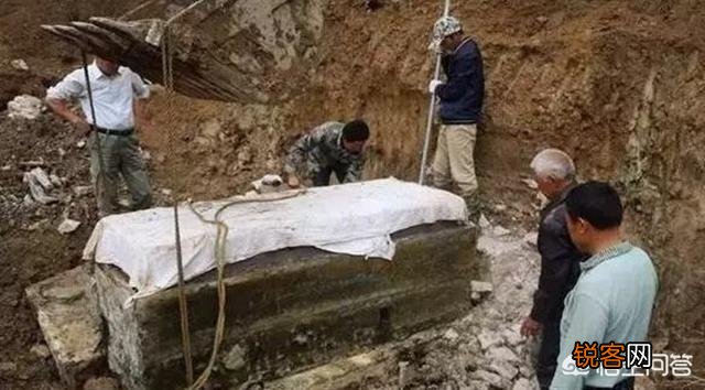 湖北荆州曾出土距今两千多年的软尸“遂先生”。这种软尸是怎么形成的？