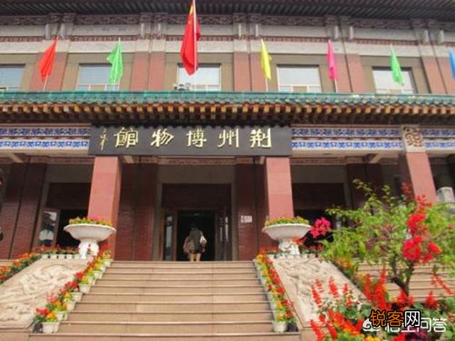 湖北荆州曾出土距今两千多年的软尸“遂先生”。这种软尸是怎么形成的？