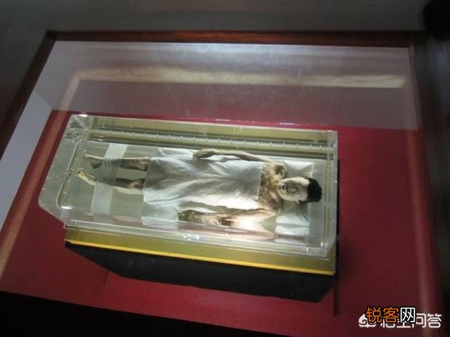 人死之后,多长时间会变成白骨？