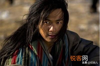 《天龙八部》中乔峰几乎没有败绩,无敌于天下,却为何落得自杀身亡的下场呢？