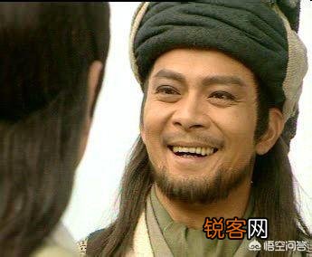 同样是契丹人当丐帮帮主,为什么乔峰被推翻,而耶律齐却获得一致认可？