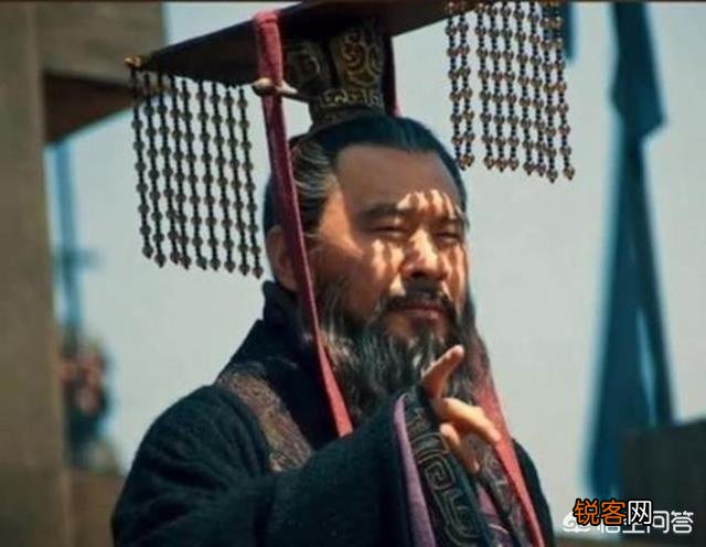 曹丕,文不如四弟,武不如大哥,智不如五弟,谋不如曹操。优点在哪里,只是心狠吗？