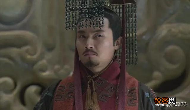 曹丕,文不如四弟,武不如大哥,智不如五弟,谋不如曹操。优点在哪里,只是心狠吗？