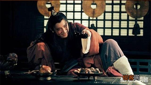 曹丕,文不如四弟,武不如大哥,智不如五弟,谋不如曹操。优点在哪里,只是心狠吗？