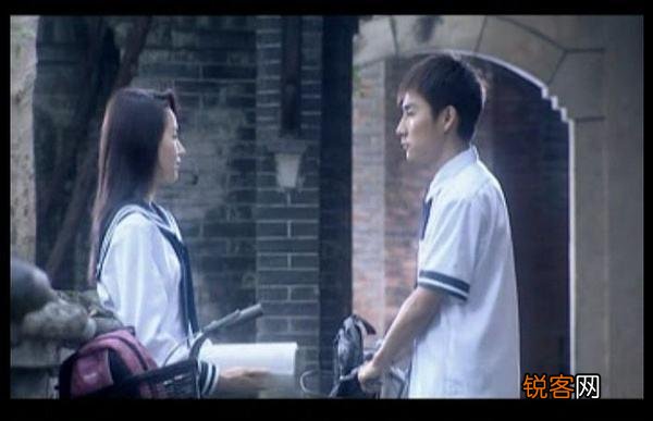 假如让你给中学生推荐一本爱情小说,你会推荐哪本书？