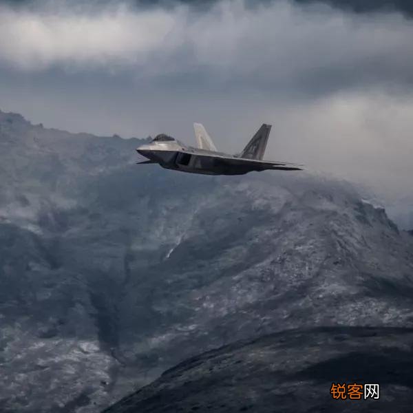 如果美国经济倒退20年,军事实力还能排世界第一吗？