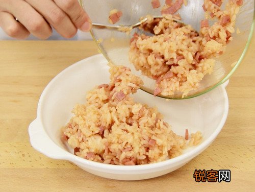 蕃茄酱蛋烤饭