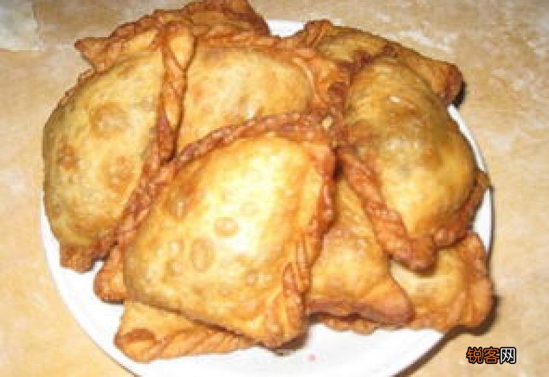 炸三角饺子怎么做才好吃 炸三角饺子怎么做