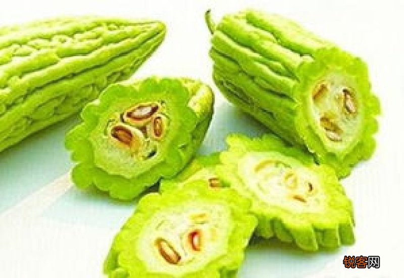 鲜苦瓜泡水的功效与作用