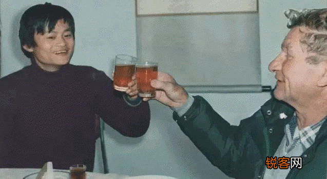 1984年马云读大学,澳洲友人莫利给其寄了200澳元,其实际的购买力相当于现在的多少钱？对此你怎么看？