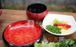 获奖作品葱油拌面的做法