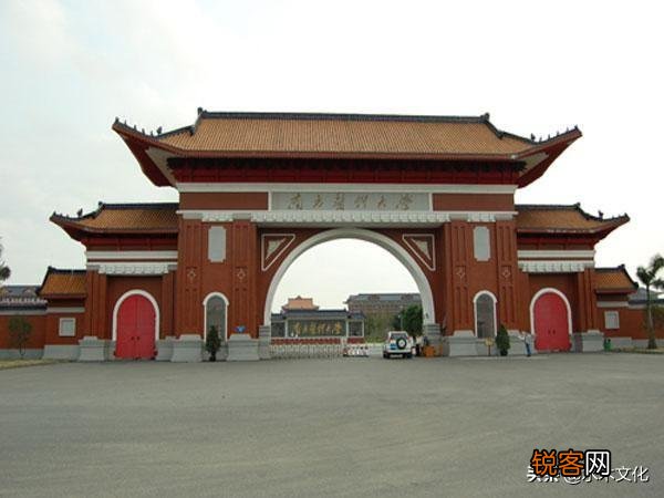 你觉得中国医学类大学的排名情况是怎样的？