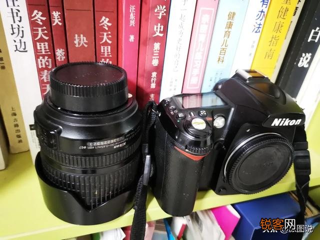 请问买哪款二手尼康全画幅相机性价比高？