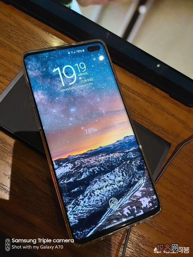 能否推荐一部手机,屏幕好一点的,处理器好一点的,价格适中的,主要是外放好一点的？