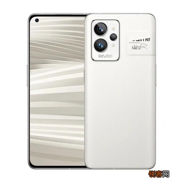 realme手机与iqoo哪个好？