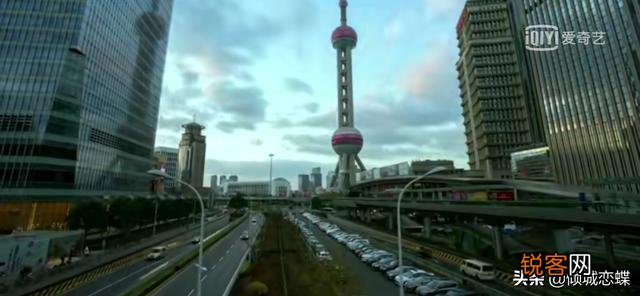 收入 能否根据电视剧我的前半生中陈俊生、唐晶、贺涵的生活状态推算一下他们各自的工资水平？