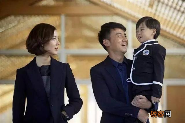 雷佳音在《我的前半生》中饰演的陈俊生和现实中的他有什么不一样？