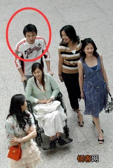 雷佳音在《我的前半生》中饰演的陈俊生和现实中的他有什么不一样？