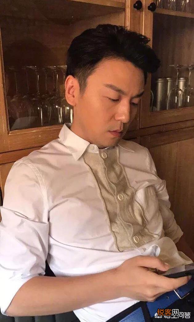 辽宁鞍山小伙儿雷佳音是怎么一下子火起来的？