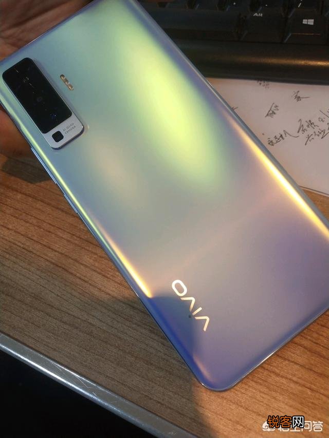 现在手机机型真多选哪个？