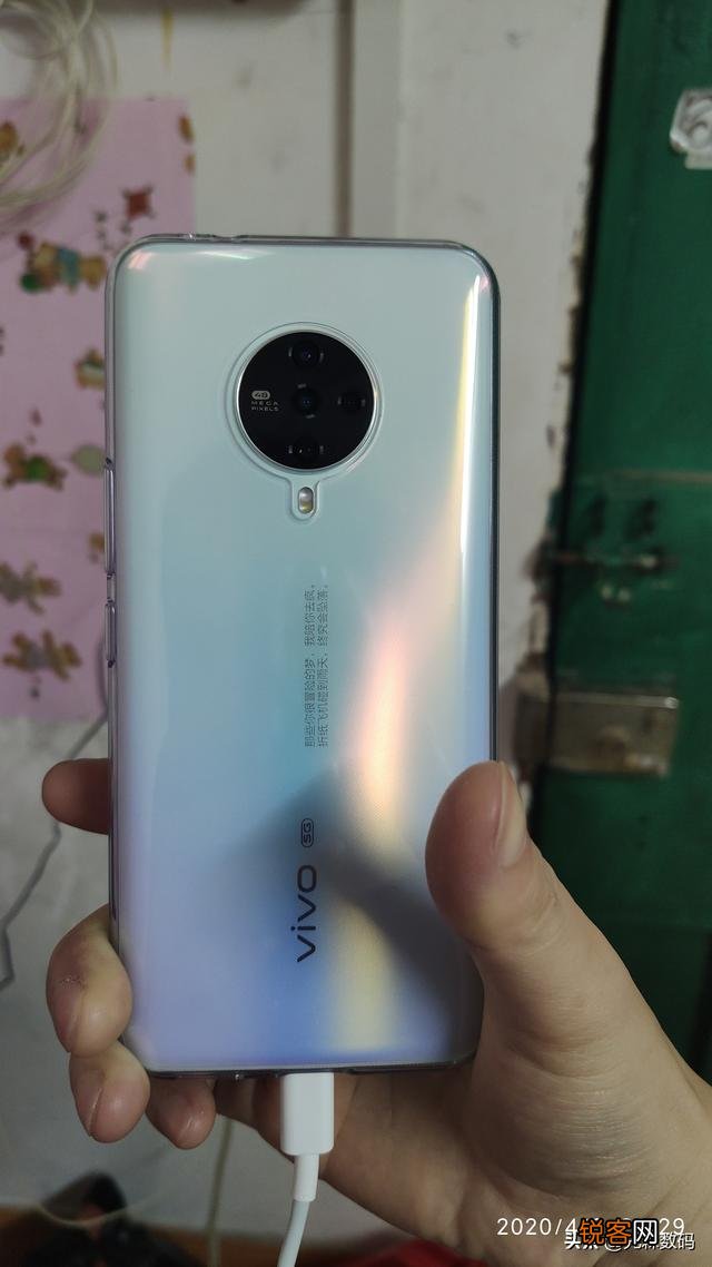 现在手机机型真多选哪个？
