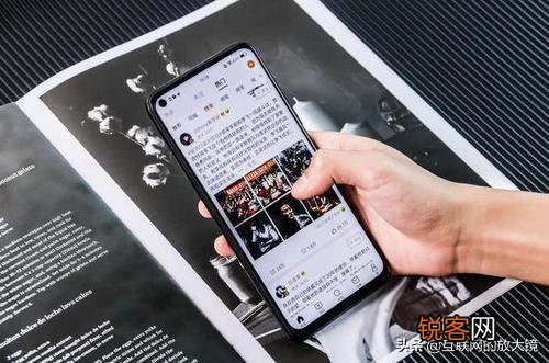 广大的条友们,一千一二买个什么手机好,能否推荐一下？