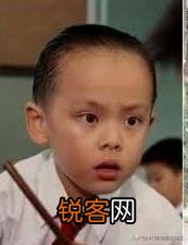 当年在《长江七号》里饰演“陈俊生”的黄蕾近况如何？听说已经出落成大美女了？