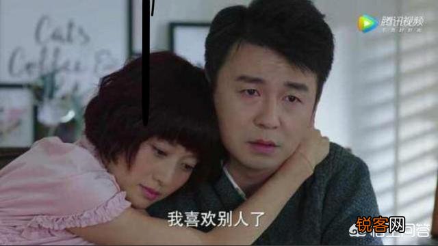 电视剧《我的前半生》里面的陈俊生为什么愿意给别人养儿子,都不愿养自己亲生儿子？