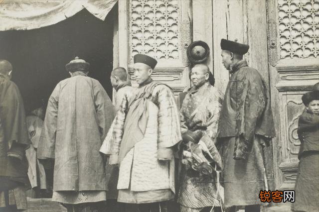 清代活了两百岁的寿星李庆远,科学家怎么解释？是否历史上真的有这样的人？